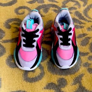 Brand New Puma RS-X Toddler Sz 7. Purple/Pink Multi Color.